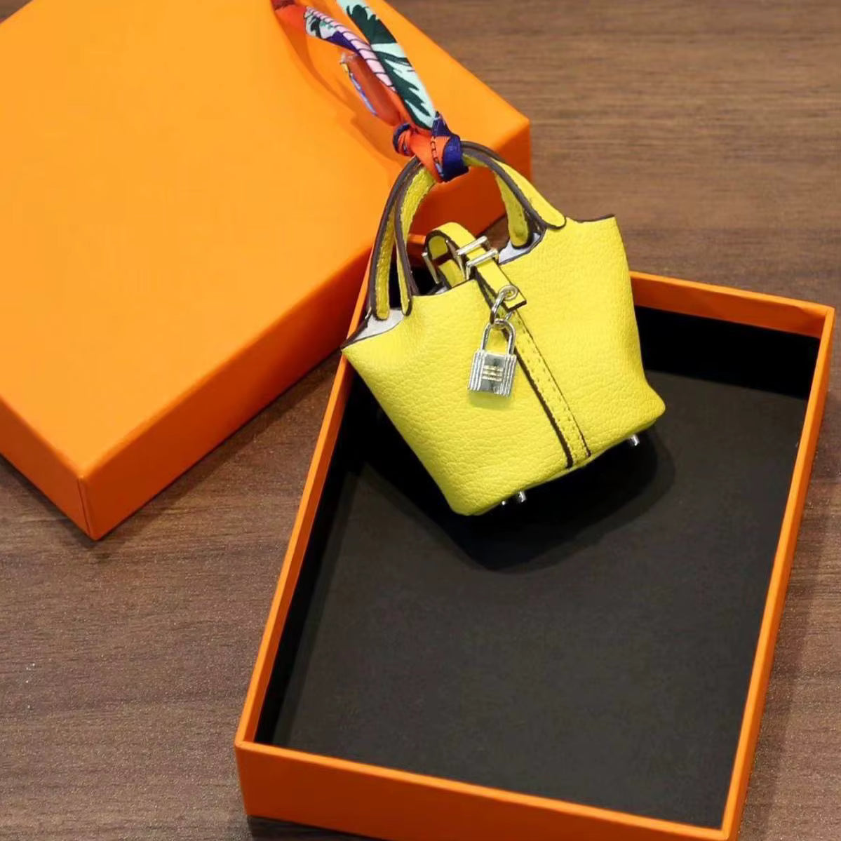 Mini Charm Bag - by Miniatures 2